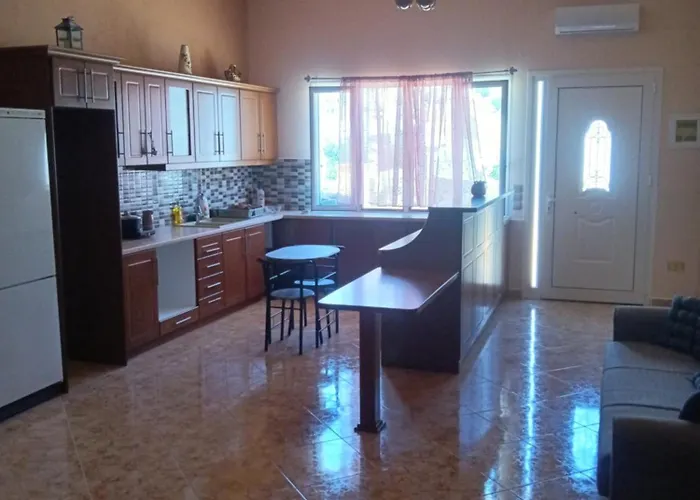 شقة Theodore's Mansion Your Aristocratic Escape In Greece Panteli