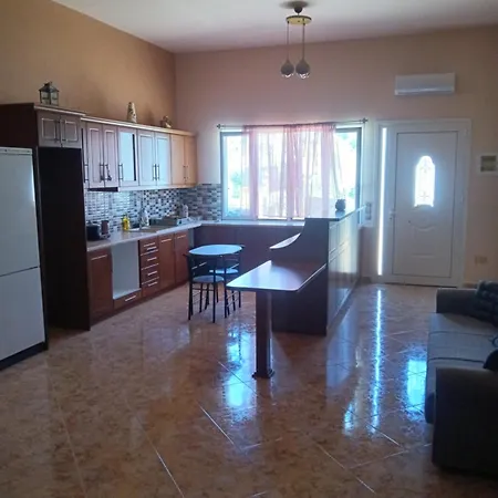Apartament Theodore's Mansion Your Aristocratic Escape In Greece Panteli