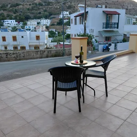 Theodore's Mansion Your Aristocratic Escape In Greece Apartamento